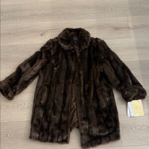 Dennis Basso Brown Fur coat new with tags women’s men’s xl jacket